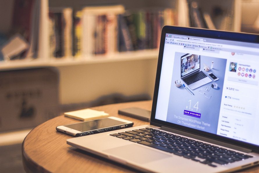 Laptop | Everlytic | Sign me up! The Power of Subscription Forms