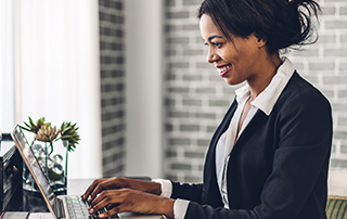 Everlytic | Blog | How Case Studies and Testimonials Impact Customer Decisions | Blog Feature Image