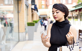Everlytic | Blog | 6 Helpful Holiday Marketing Tips to Drive Sales & Revenue | Featured Image