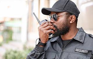 Streamline Digital Comms & Stay Competitive as a Business & Residential Security Firm | Everlytic | Security Guard | Feature Image