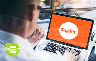 Simplify Communication Automation With Our New Zapier Integration_Everlytic Blog_Feature Image_Zapier & Everlytic Design on Laptop